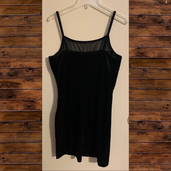 NEWPORT NEWS VELVET DRESS